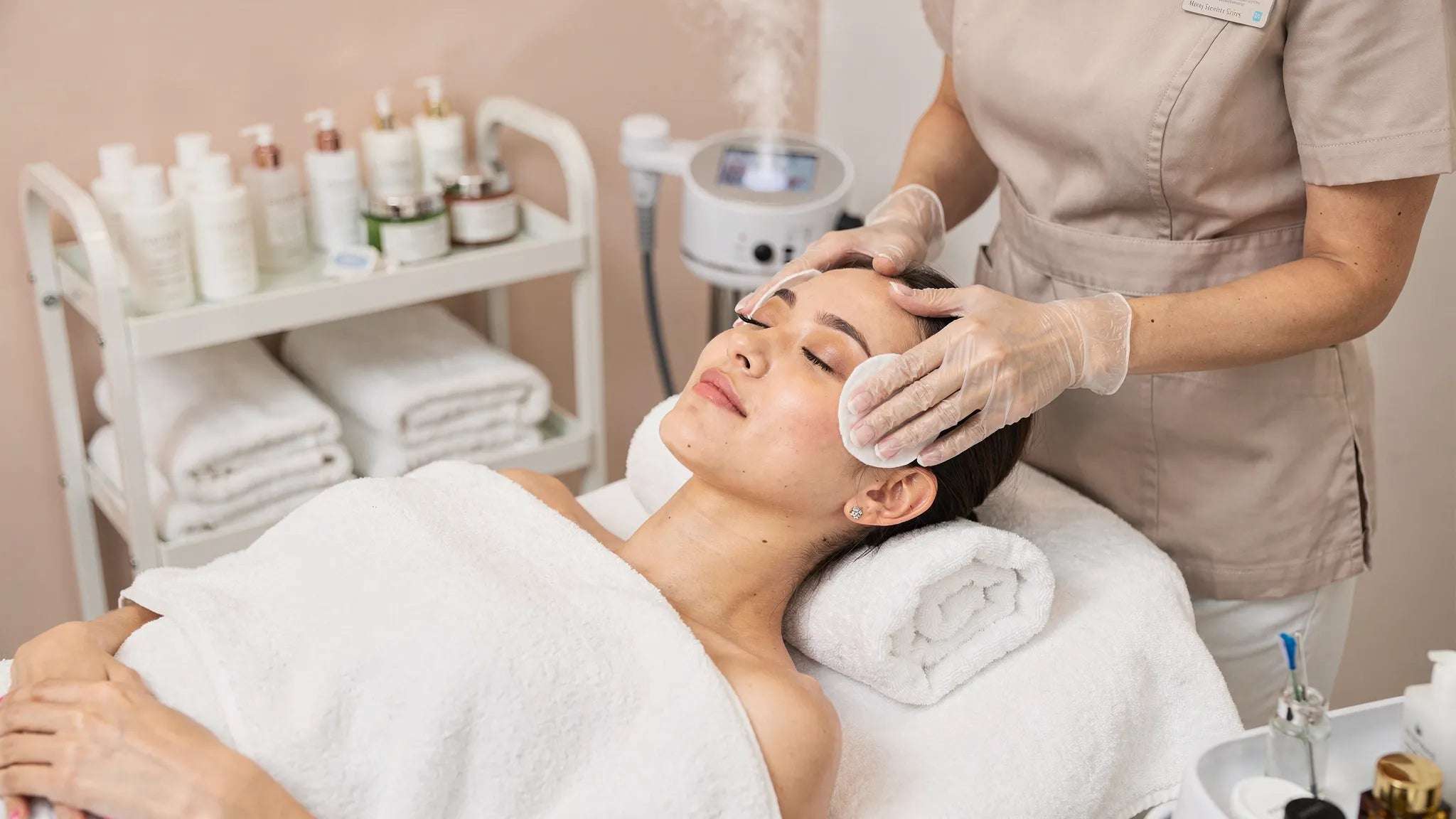 Facials Step by Step: What Happens in a Pro Visit