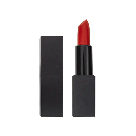 No Doubt I’m Beautiful Matte Lipstick Bundle with 24 long-lasting, hydrating matte shades and precise applicator